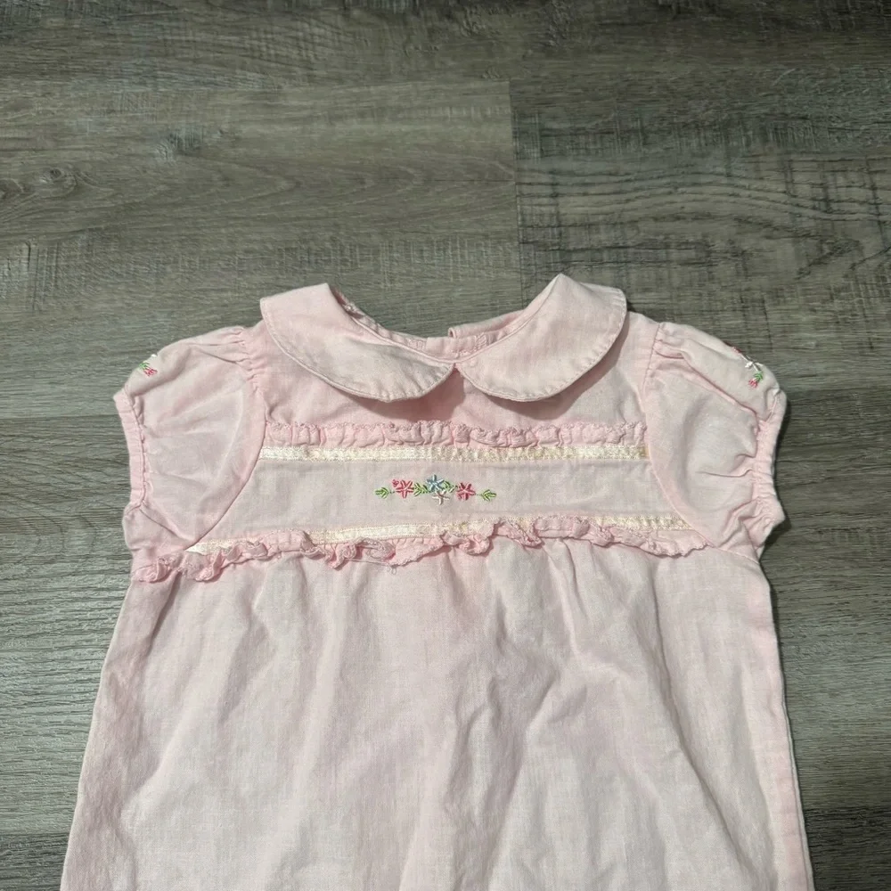 Vintage Walt Disney Embroidered Winnie The Pooh Baby Pink One Piece Outfit  6M - Picture 2 of 6